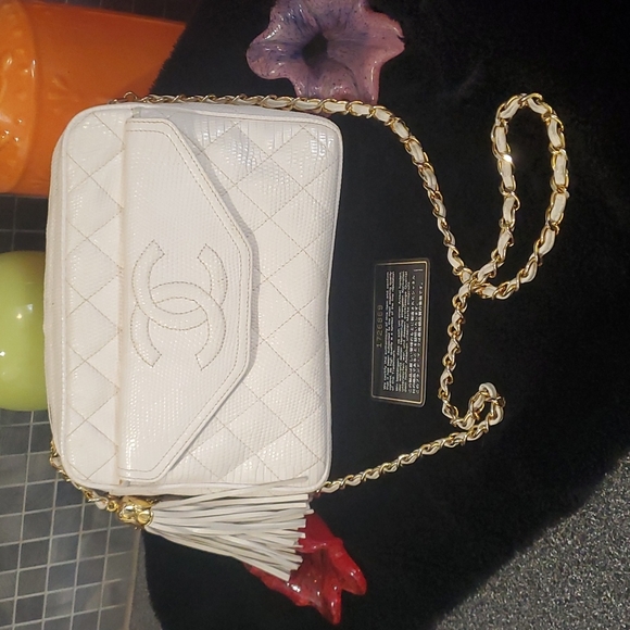 Chanel Bag with COA - Picture 3 of 16